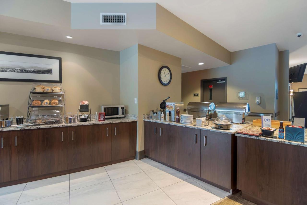 Best Western Plus Revelstoke Eksteriør billede