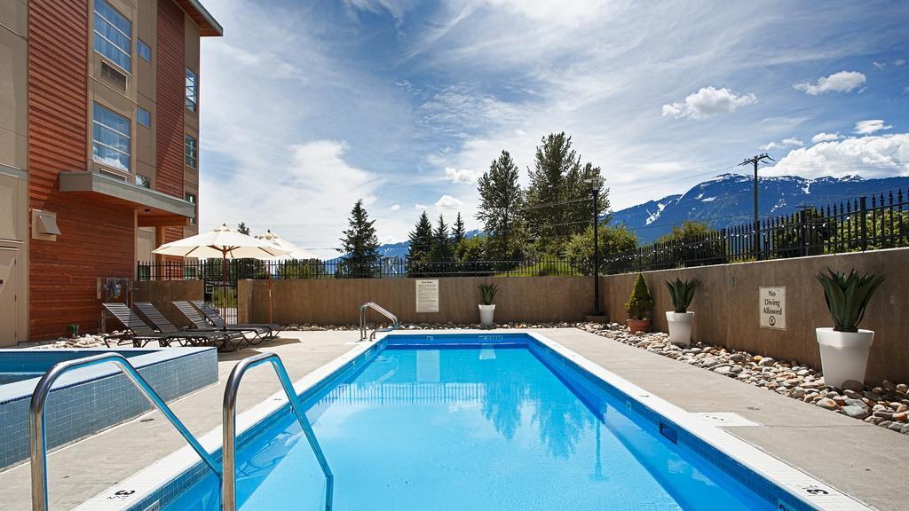 Best Western Plus Revelstoke Eksteriør billede